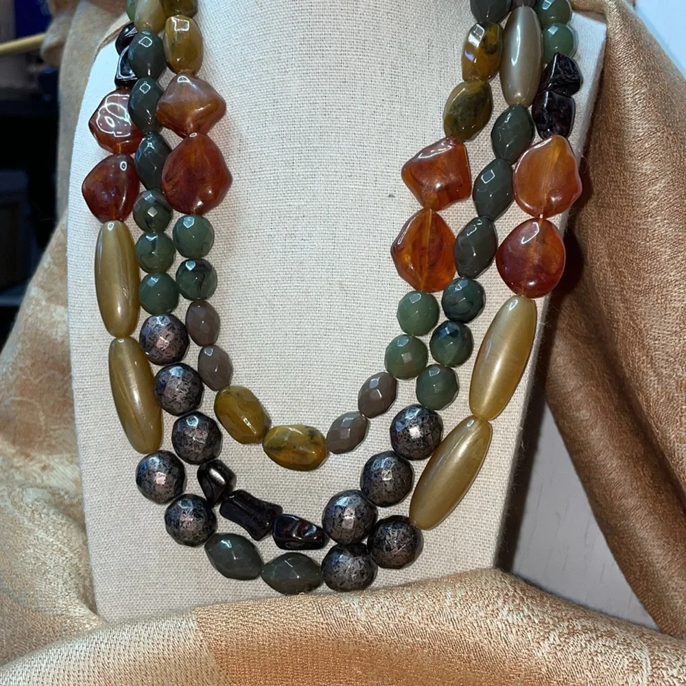 Multi color and design multi strand acrylic beads with extender - Picture 4 of 6